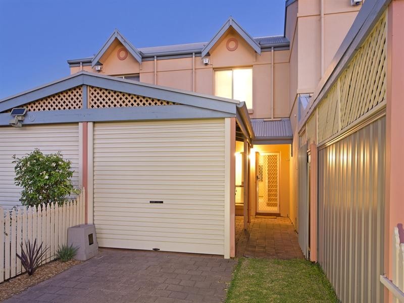 2/217 Devonport Terrace, Prospect SA 5082