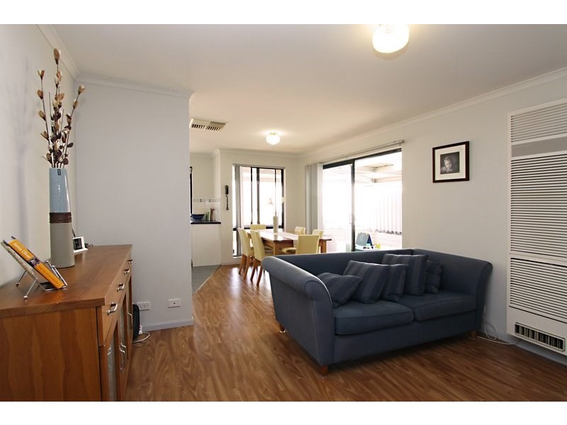 19 Lyle Court, Para Vista SA 5093