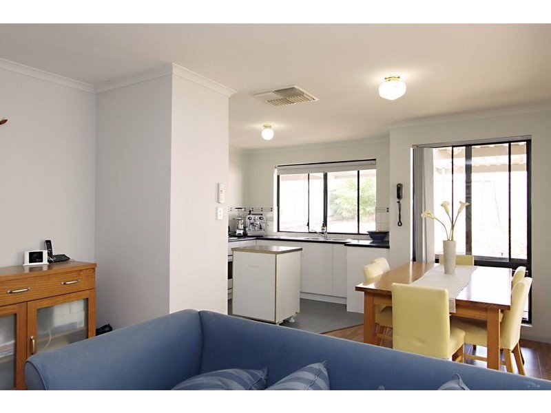 19 Lyle Court, Para Vista SA 5093