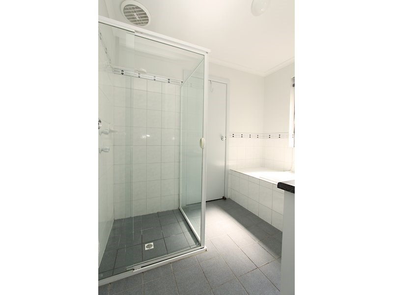 19 Lyle Court, Para Vista SA 5093