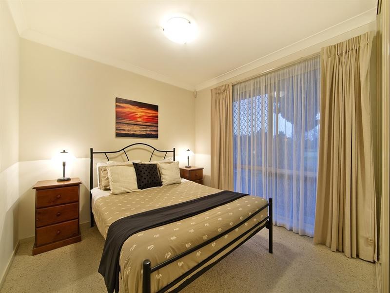 33 Bristol Terrace, Oakden SA 5086