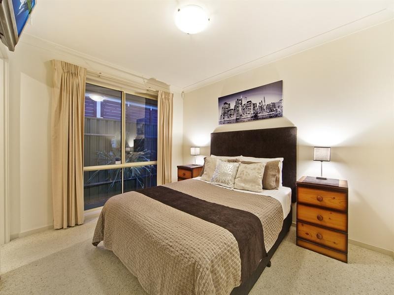 33 Bristol Terrace, Oakden SA 5086