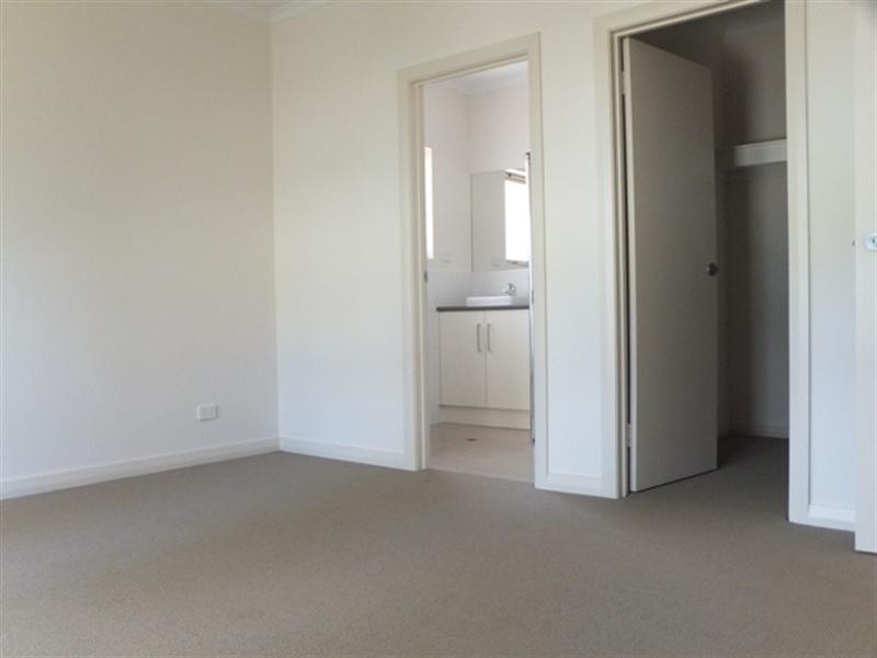 No 1 Cnr Kings and Martins Road, Parafield Gardens SA 5107