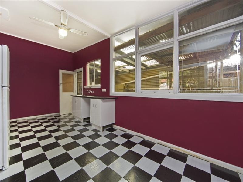 21 Branson Avenue, Clearview SA 5085