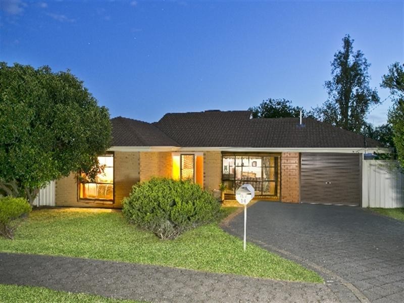 14 Eyre Crescent, Valley View SA 5093