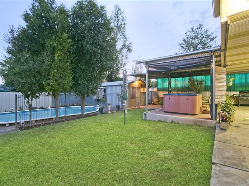 14 Eyre Crescent, Valley View SA 5093