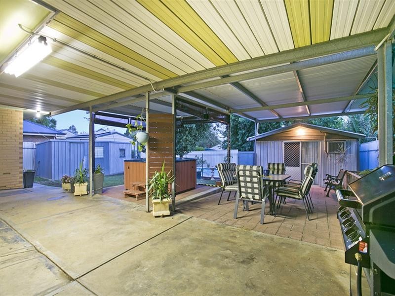 14 Eyre Crescent, Valley View SA 5093