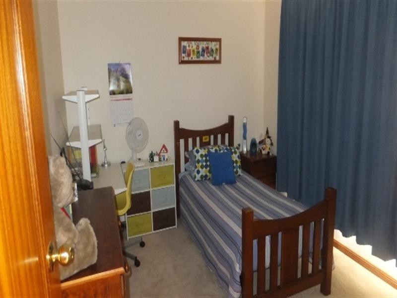 15 Stradbroke Road, Athelstone SA 5076