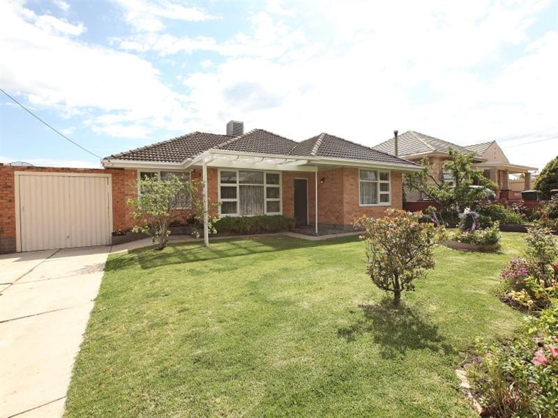4 Turner Avenue, Clearview SA 5085