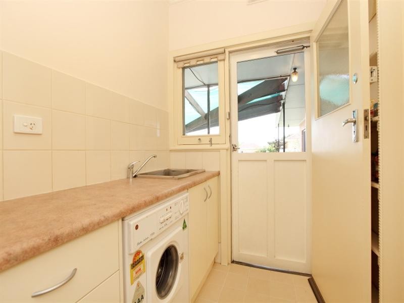 4 Turner Avenue, Clearview SA 5085