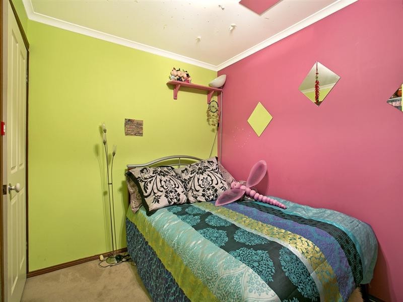 17 Mottistone Court, Oakden SA 5086