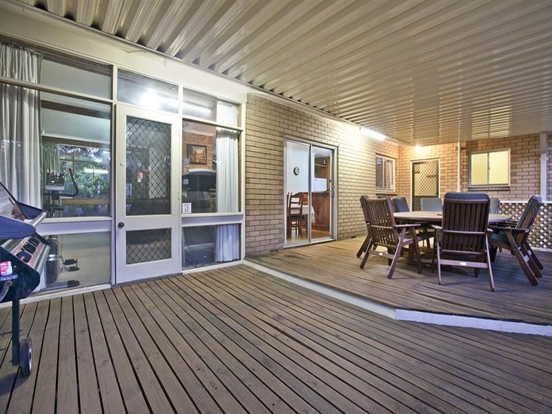 2 Waitara Road, Banksia Park SA 5091