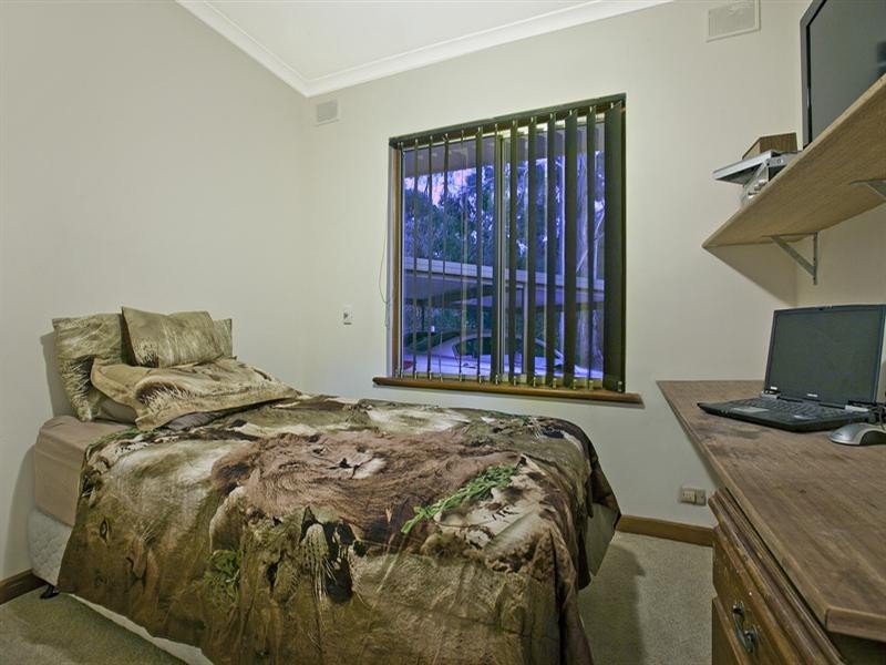 2 Waitara Road, Banksia Park SA 5091