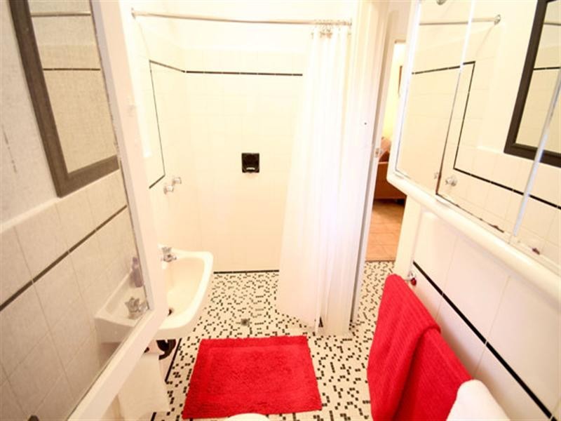 8 Botanic Grove, Campbelltown SA 5074