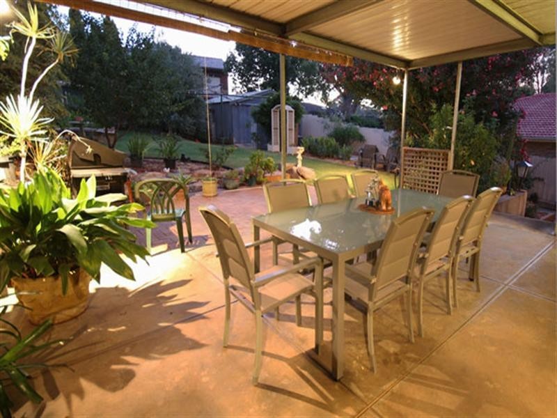 8 Botanic Grove, Campbelltown SA 5074