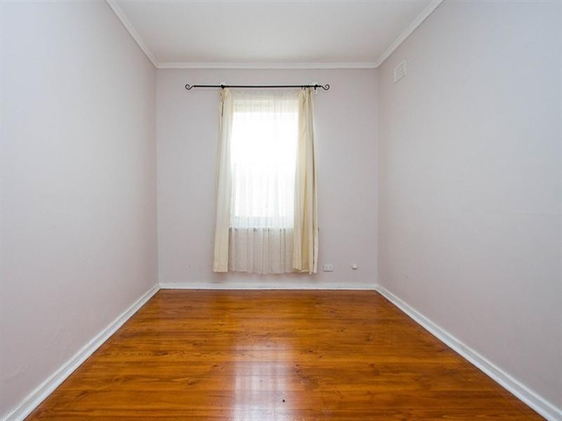 11 Kelway Crescent, Clearview SA 5085