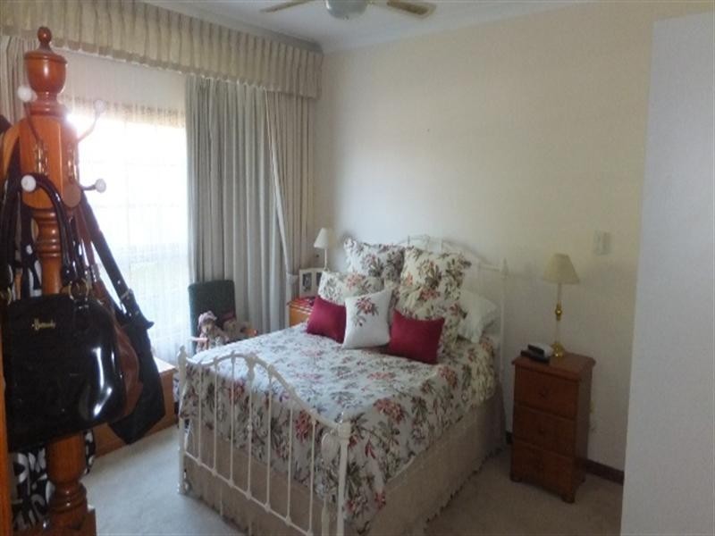 15 Stradbroke Road, Athelstone SA 5076