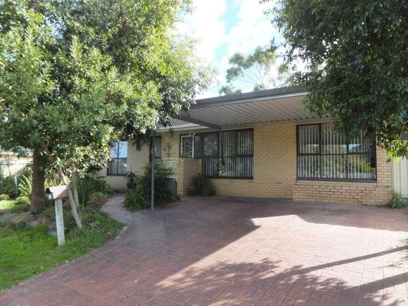 20 Landal Boulevard, Redwood Park SA 5097