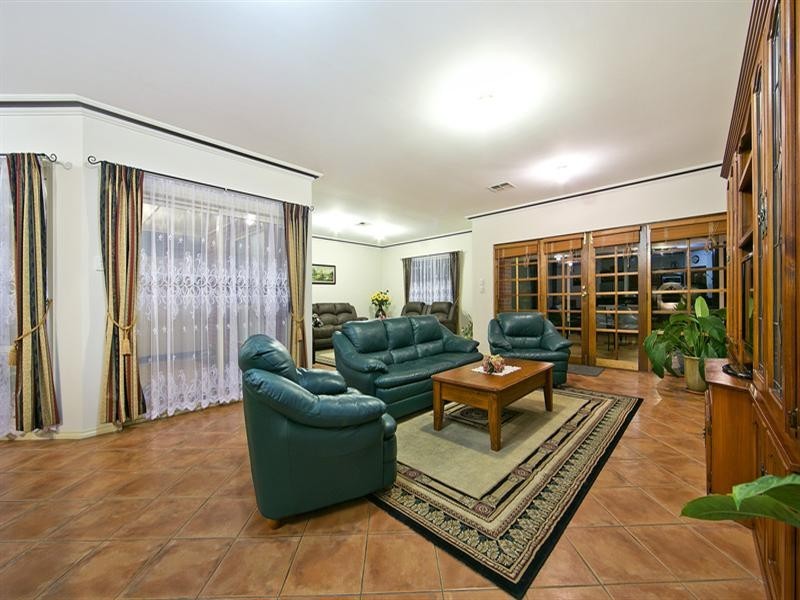 7 Kintore Avenue, Prospect SA 5082