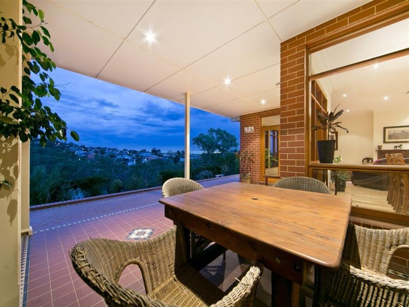 29 The Promenade, Highbury SA 5089