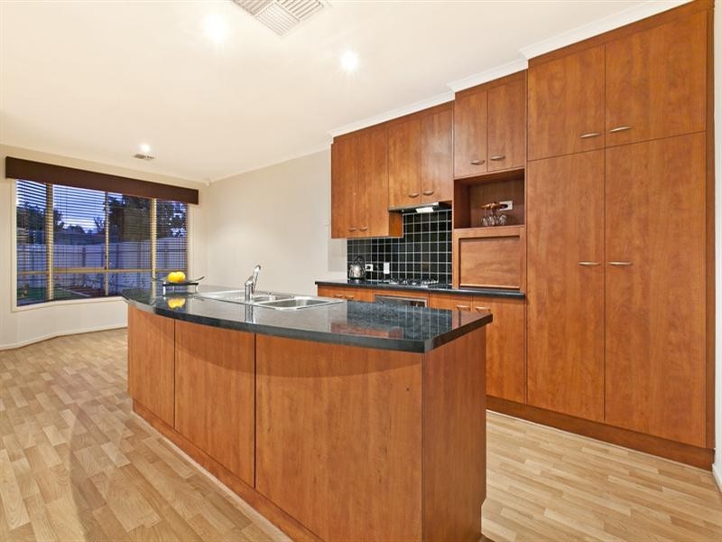 37 Ormond Avenue, Clearview SA 5085