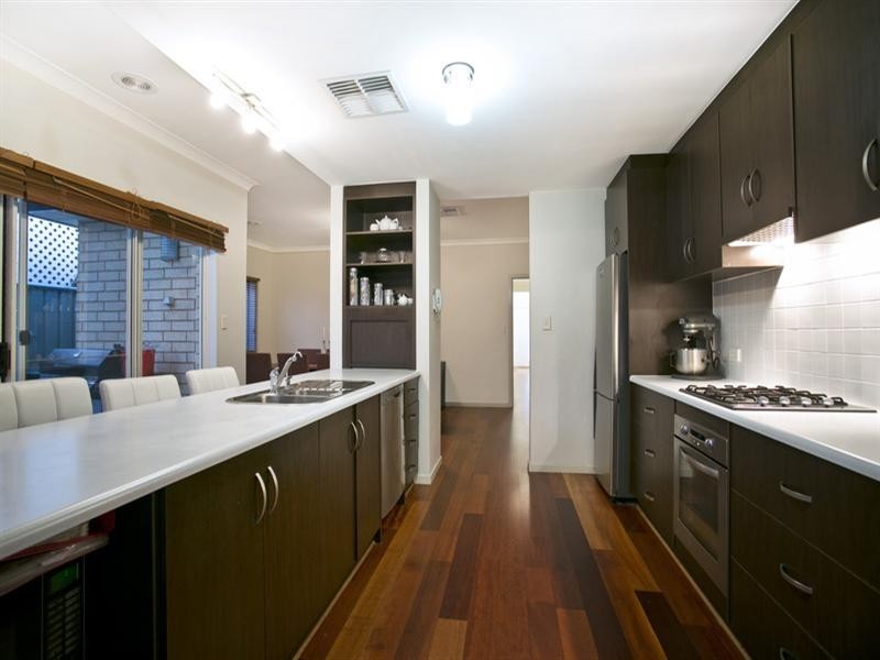 6 Elmwood Court, Mawson Lakes SA 5095