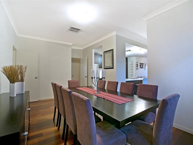 6 Elmwood Court, Mawson Lakes SA 5095