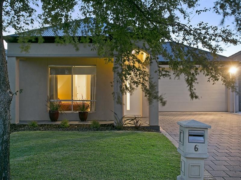 6 Elmwood Court, Mawson Lakes SA 5095