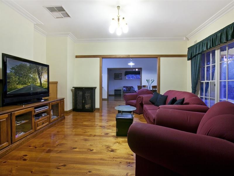 31 Kings Road, Salisbury Downs SA 5108