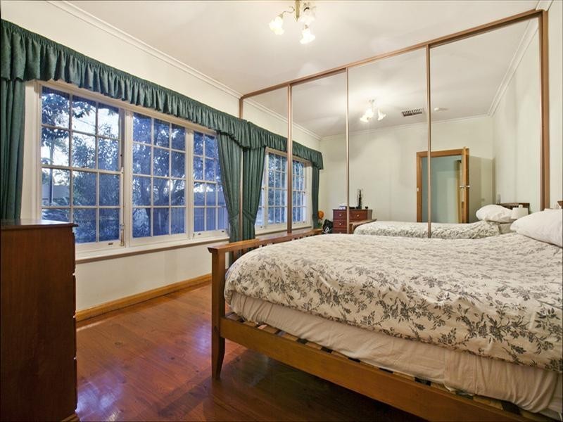 31 Kings Road, Salisbury Downs SA 5108