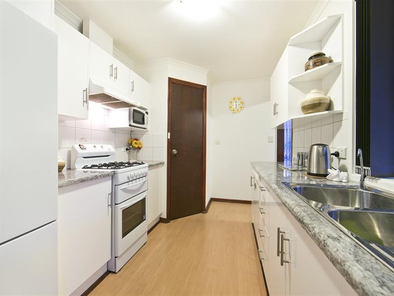 8 Brookdale Close, Gilles Plains SA 5086