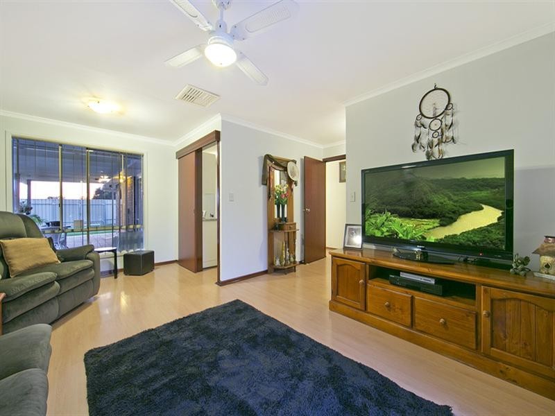 8 Brookdale Close, Gilles Plains SA 5086