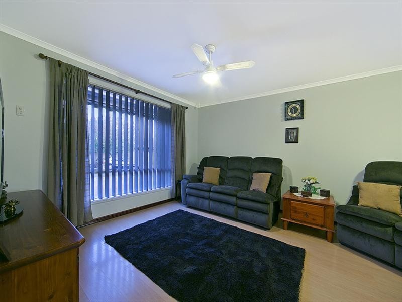 8 Brookdale Close, Gilles Plains SA 5086