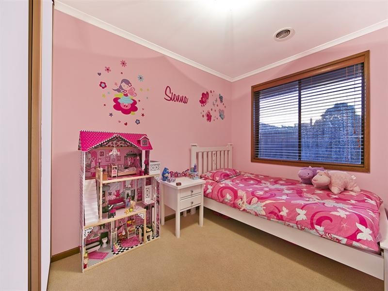 2 Reta Court, Golden Grove SA 5125