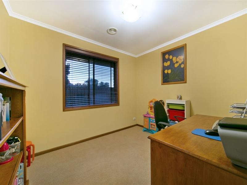 2 Reta Court, Golden Grove SA 5125