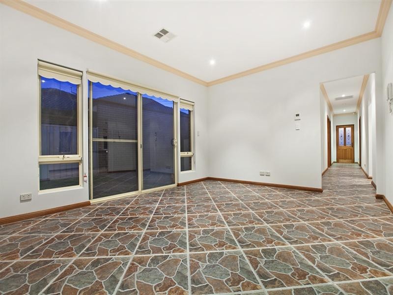 21a Tristania Terrace, Dernancourt SA 5075