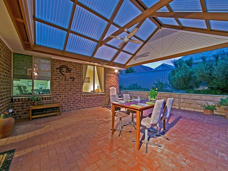 8 Saltram Parade, Oakden SA 5086