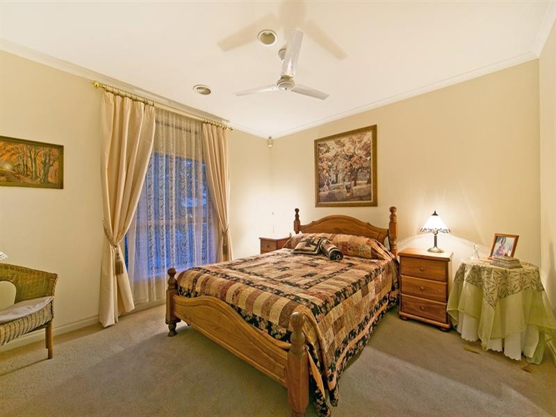 8 Saltram Parade, Oakden SA 5086