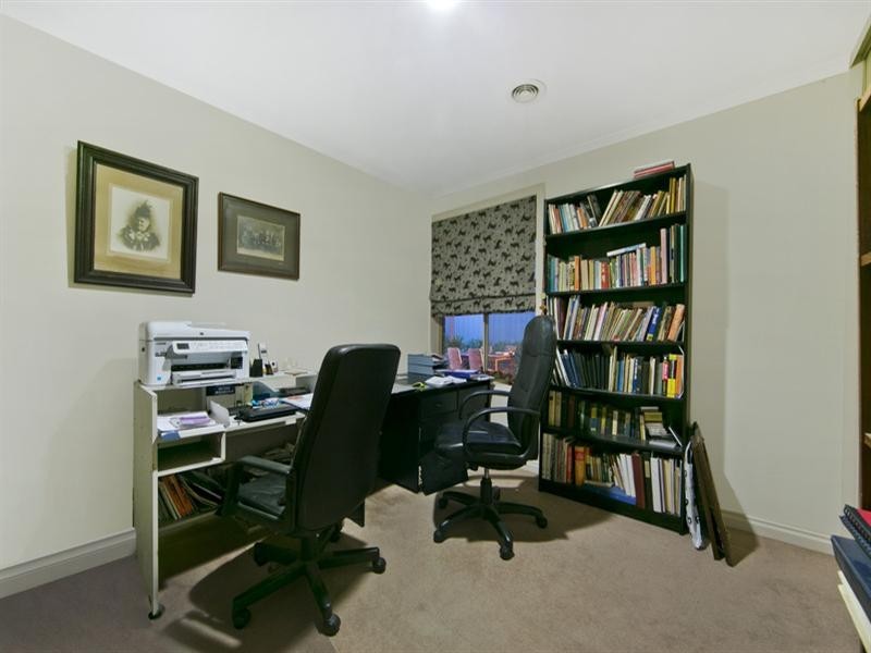 8 Saltram Parade, Oakden SA 5086