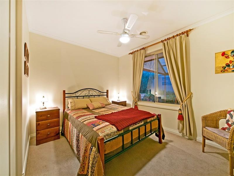 8 Saltram Parade, Oakden SA 5086