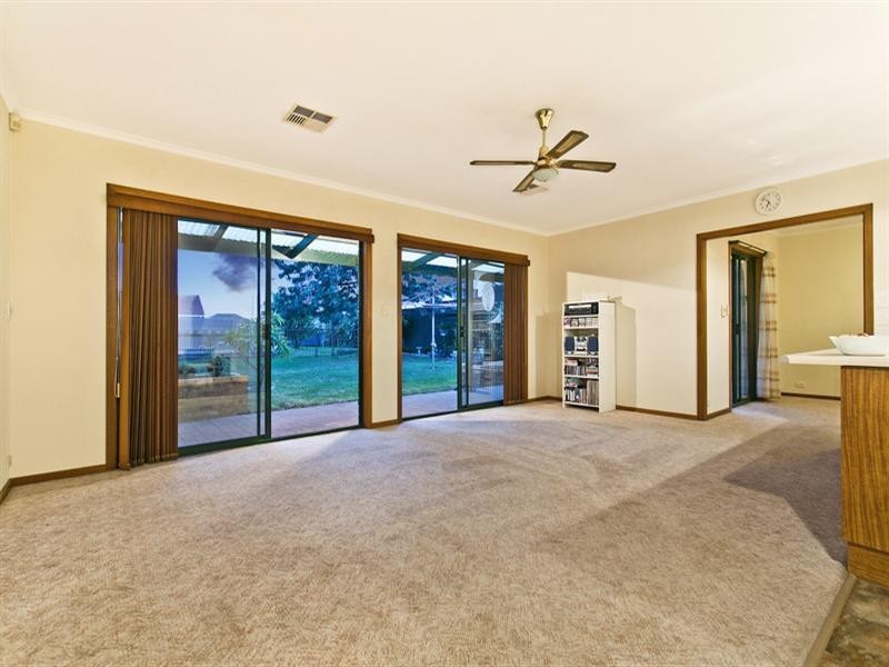 2 Ayredale Avenue, Clearview SA 5085