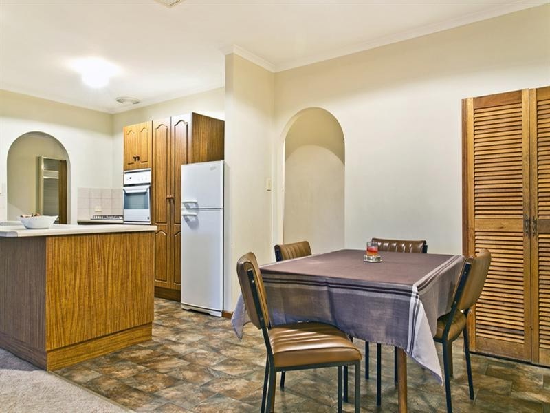 2 Ayredale Avenue, Clearview SA 5085