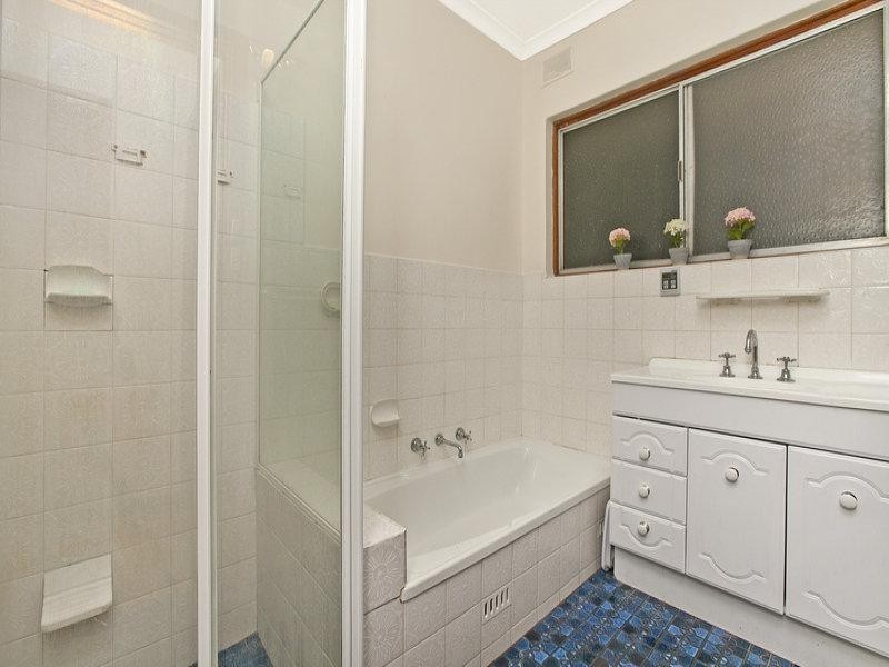 2 Waitara Road, Banksia Park SA 5091