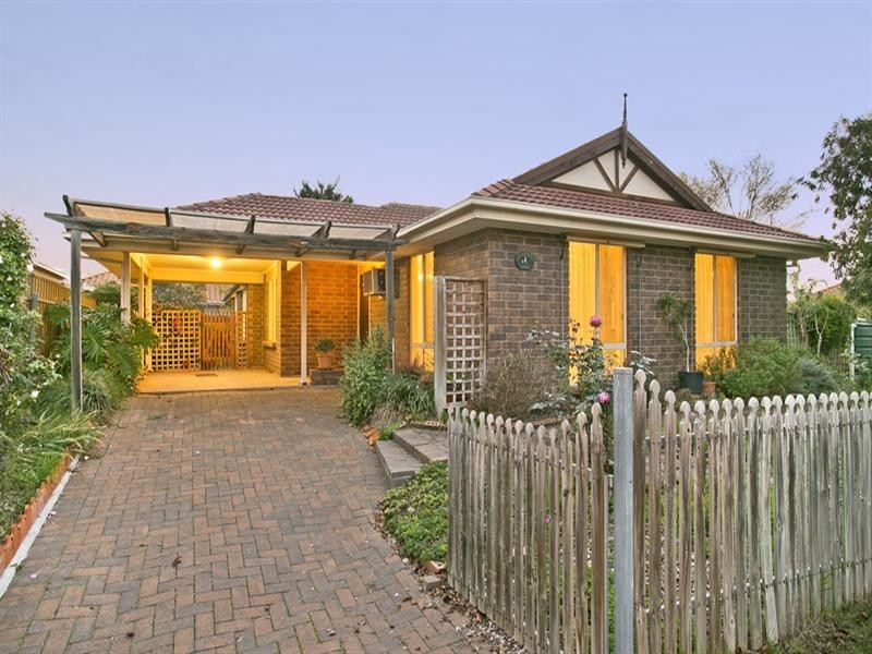 72 Kew Drive, Oakden SA 5086