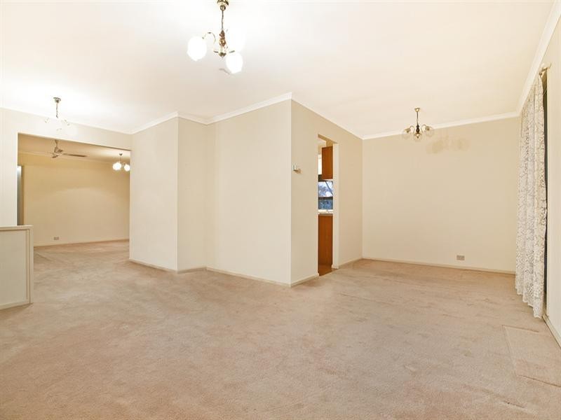 72 Kew Drive, Oakden SA 5086