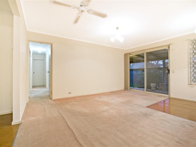 72 Kew Drive, Oakden SA 5086