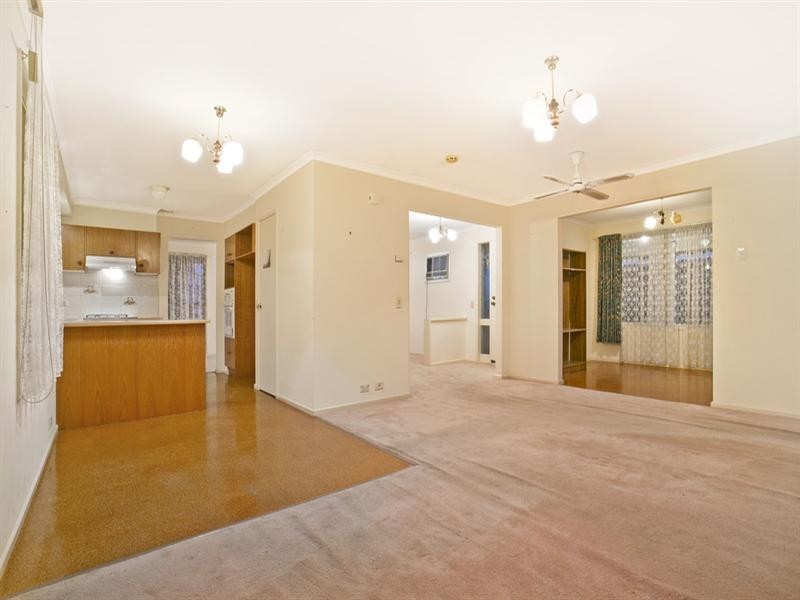 72 Kew Drive, Oakden SA 5086