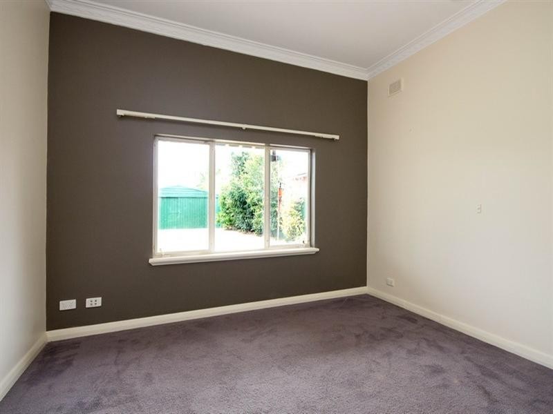 22 Selkirk Avenue, Clearview SA 5085