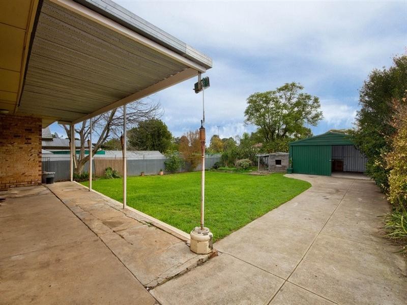 22 Selkirk Avenue, Clearview SA 5085