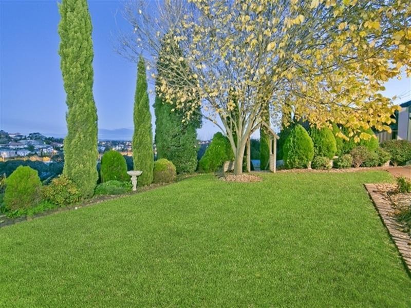 63 Thornton Drive, Greenwith SA 5125